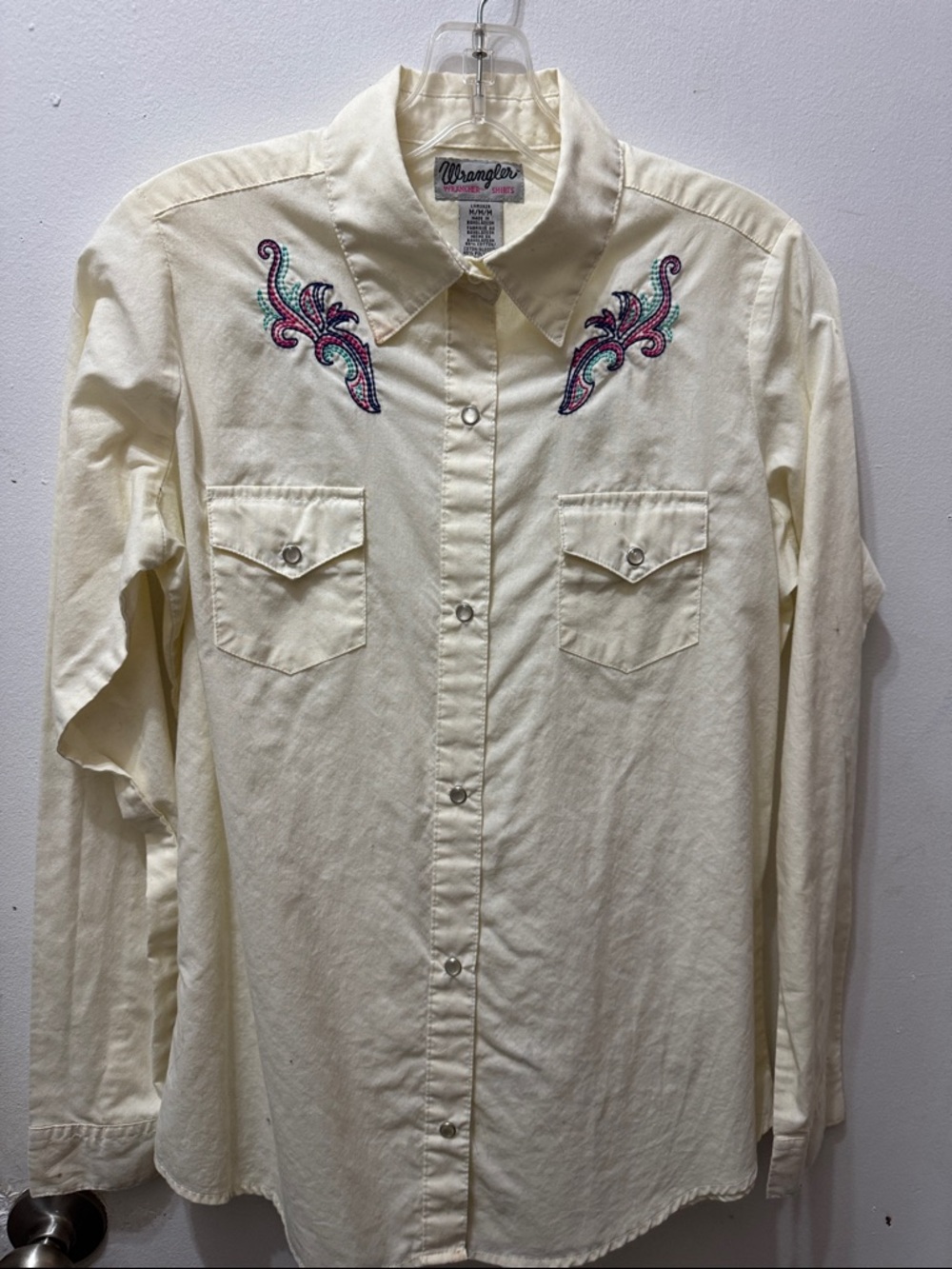 EUC Wrangler Cream Western Shirt with Pink & Teal Embroidery.  Pearl snaps.